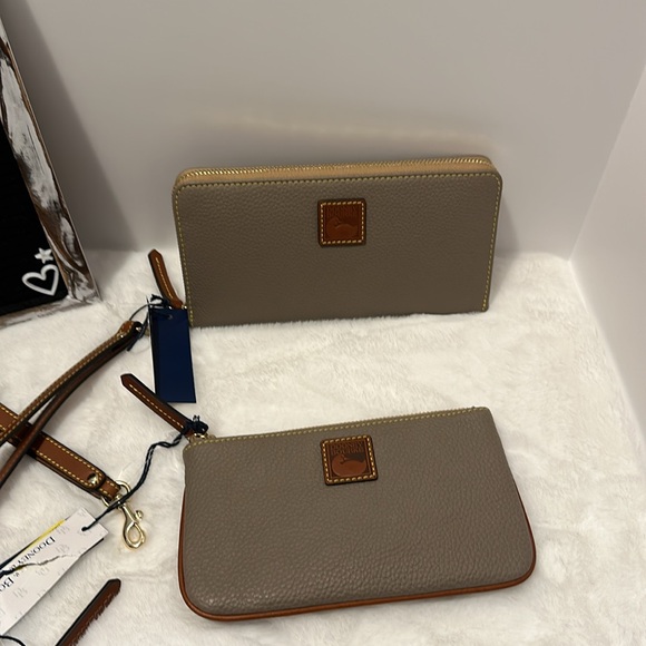 Dooney & Bourke 3 pcs bundle, small and large wristlets and wallet in Taupe - Picture 9 of 11